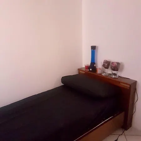 With 3 Bedrooms In With Wonderful City View And Wifi *